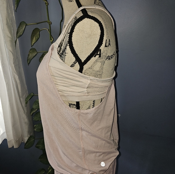 Lululemon tank with built in bra - Picture 2 of 5